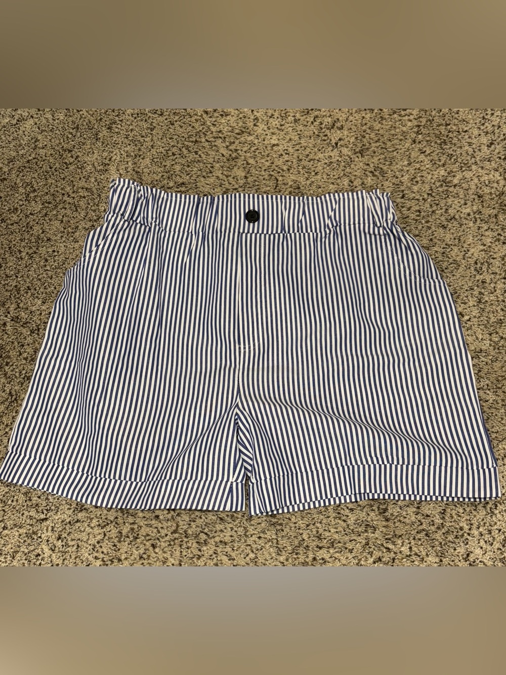 Women’s Pinstripe Seersucker Shorts NWOT